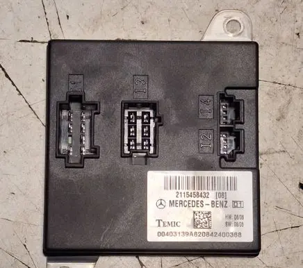 Mercedes-Benz E W211 Comfort/convenience module 2115458432 00403139A6 A620842400368