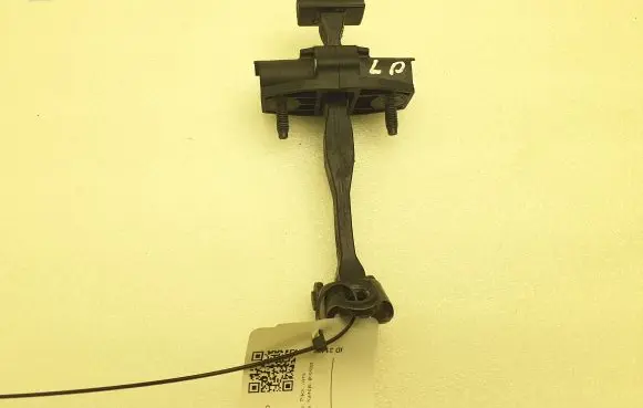 Volvo XC40 Front door check strap stopper 31457262