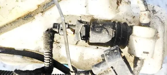 Opel Zafira A Windscreen/windshield washer pump