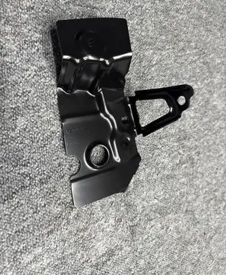 Fender mounting bracket