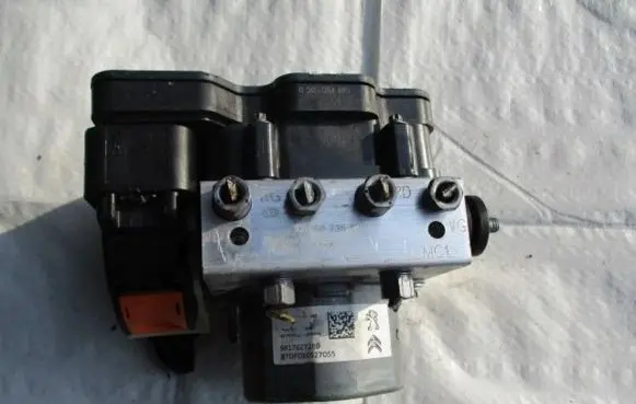 Peugeot 308 ABS Pump 9816073680