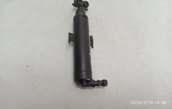 Skoda Yeti (5L) Headlight washer spray nozzle 5L0955966