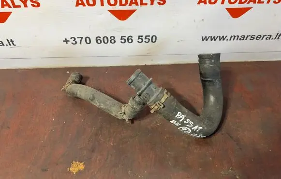 Volkswagen PASSAT B6 Engine coolant pipe/hose