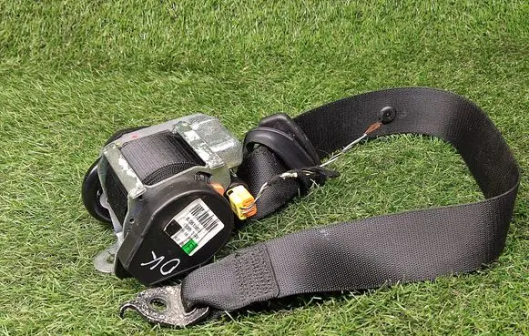 Mercedes-Benz GL X166 Third row seat belt A1668601886 620615600