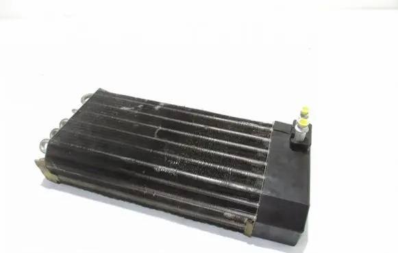 A/C cooling radiator (condenser)