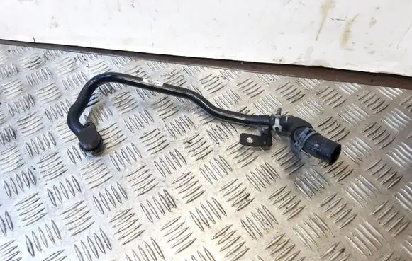 Volkswagen Jetta VI Engine coolant pipe/hose 04L121065AJ