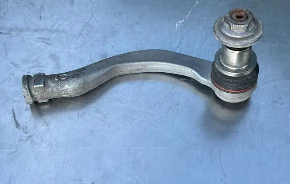 Volkswagen Golf VII Steering tie rod 8WOC25247129 025060304012 8S0A415