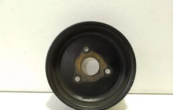 Opel Zafira C Water pump pulley 90531737
