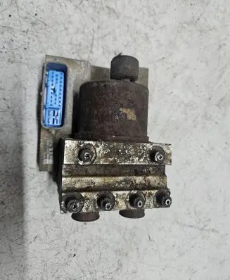 Mazda 323 F ABS Pump BJ4A676E0 8F30B