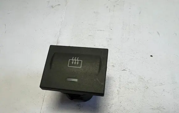 Ford Focus Windscreen/window heater switch 3M5T18C621AD