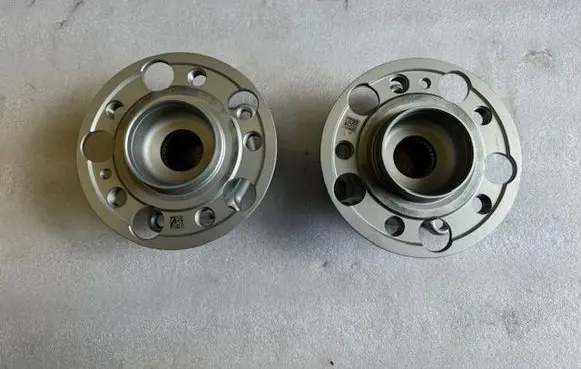 Mercedes-Benz S W223 Front wheel ball bearing 2233560100 A2233560100