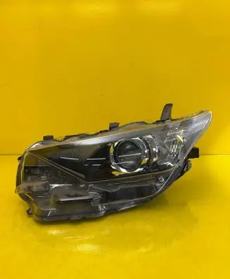 Toyota Auris E180 Headlight/headlamp 81150-02K30