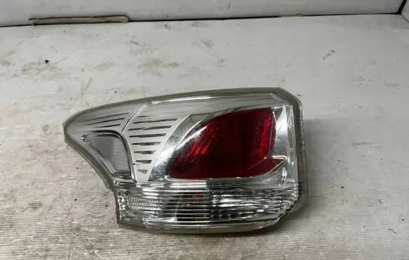 Mitsubishi Outlander Rear/tail lights 8330B101