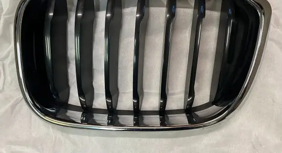 BMW X3 G01 Front bumper upper radiator grill 8074573 7464921 19297610