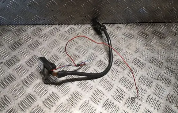 Mercedes-Benz Vito Viano W447 Positive cable (battery) 4475460400 A4475460400