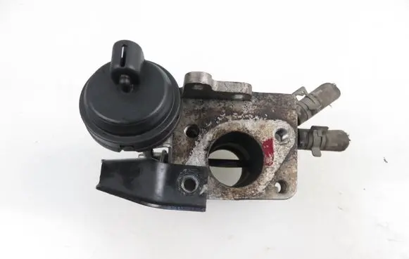 Volkswagen Golf IV EGR valve 038131063E