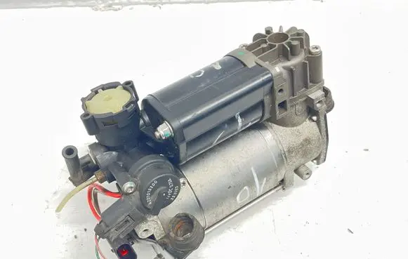 Mercedes-Benz E W211 Air suspension compressor/pump 2113200304