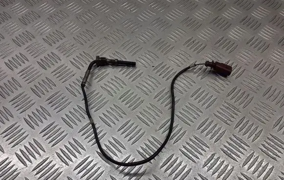 Volkswagen PASSAT B5.5 Exhaust pressure sensor 03G906088