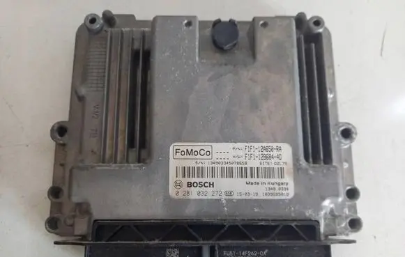Ford Focus Engine control unit/module F1F112B684AD 0281032272 F1F112A650RA