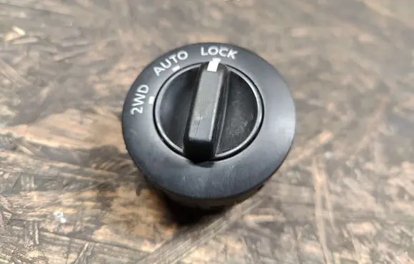 Dacia Duster Differential lock switch 