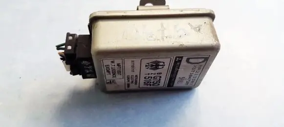Mitsubishi Space Wagon Other control units/modules MR213381 X1T10472M