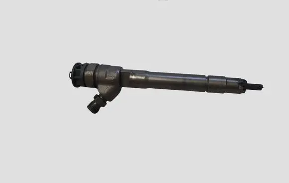 Nissan Qashqai Fuel injector 0445110546