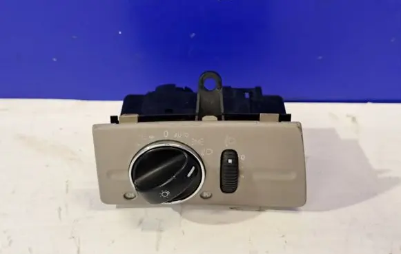 Mercedes-Benz E W211 Light switch 2115450304