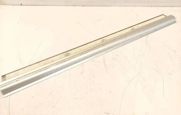 Jaguar XJ X300 Side skirt front trim PUM54792