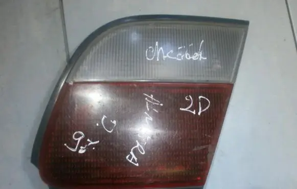 Nissan Almera Tailgate rear/tail lights ichikoh4728b