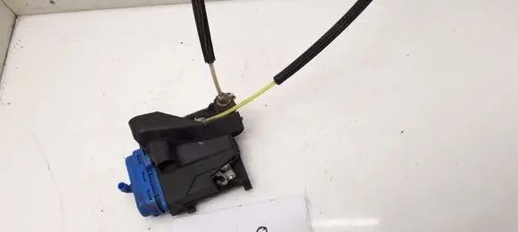 Audi A4 S4 B5 8D Rear door lock 4A0839016H