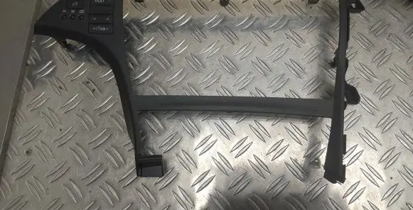 Toyota Prius (XW30) Radio/GPS head unit trim 5547447070