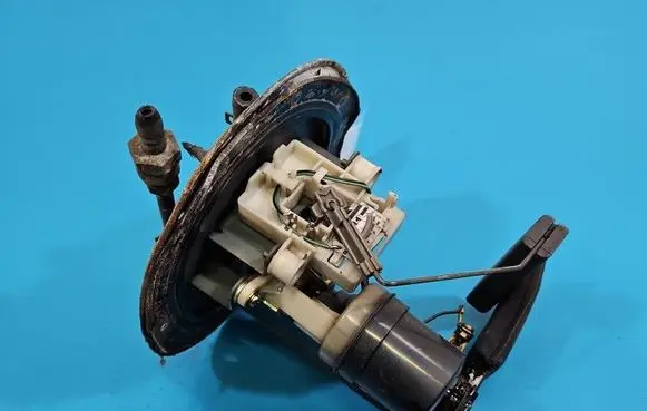 Toyota Avensis T220 In-tank fuel pump IMPRK1573099