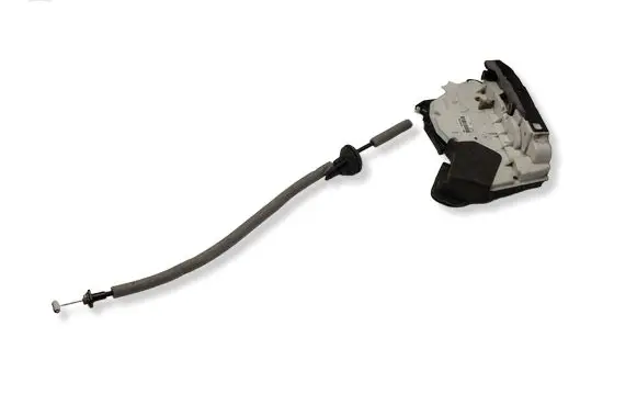 Volkswagen PASSAT B8 Front door lock 6R0837350
