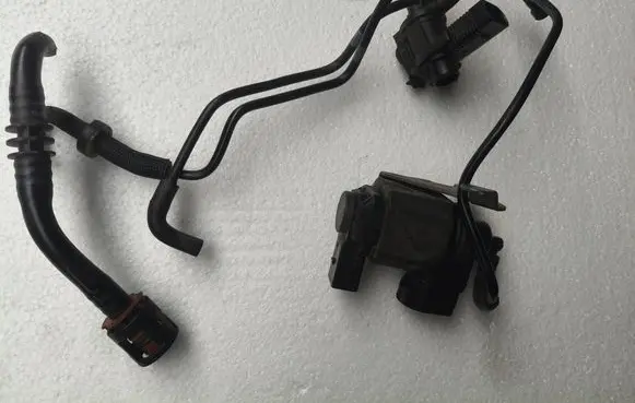 Audi Q7 4M Turbo solenoid valve 1k0906283a 059906627l