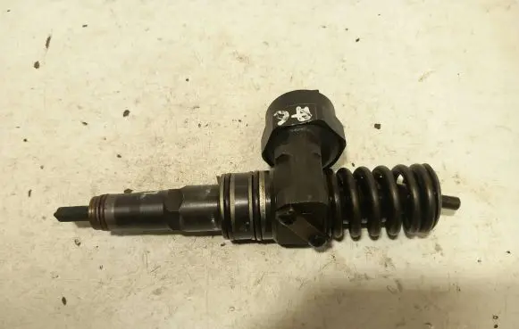 Ford Galaxy Fuel injector 038130073ac