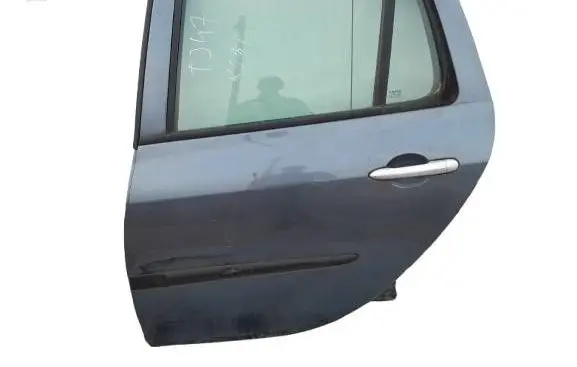 Renault Clio III Rear door 3B58