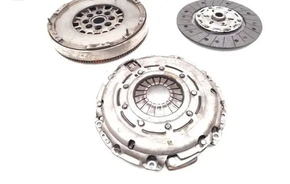 Opel Meriva B Clutch set kit 55574450