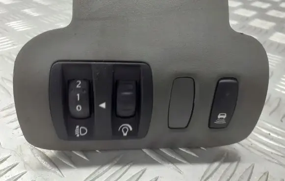 Renault Scenic II - Grand scenic II A set of switches 8200140985