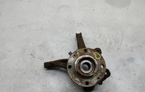 Opel Mokka B Front wheel hub spindle knuckle