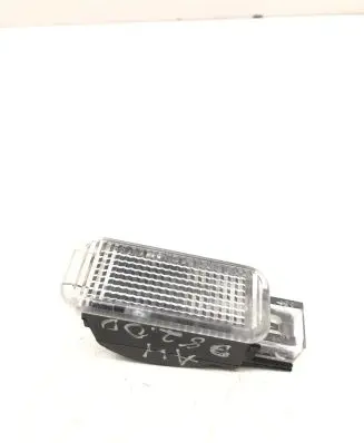 Audi A4 S4 B8 8K Front seat light