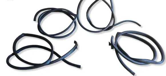 Hyundai i30 Front door rubber seal 