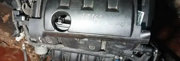 Mini One - Cooper Coupe R56 Engine cover (trim) V758590680 M04013A150F