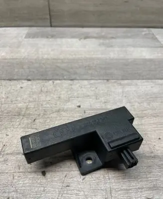Audi A6 S6 C7 4G Keyless (KESSY) go control unit/module 8K0907247