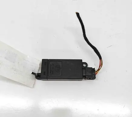 Mercedes-Benz E W213 Keyless system antenna A2179057001