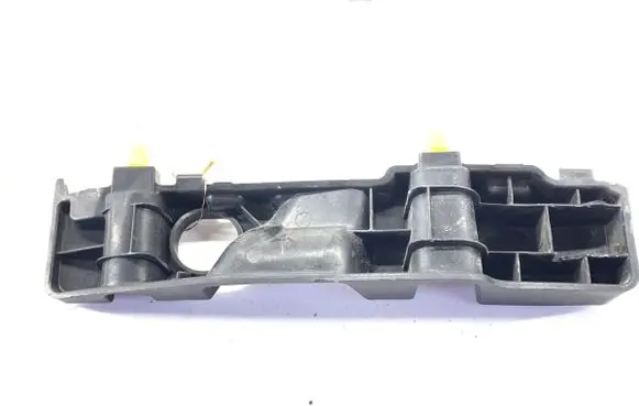 Hyundai Kona I Front bumper mounting bracket 86514J9000