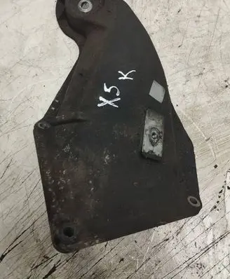 BMW X5 E53 Engine mounting bracket 1097001