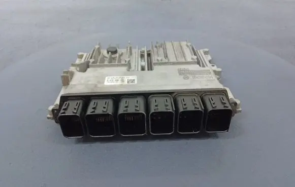 BMW 3 G20 G21 Engine control unit/module ECU 0281035994