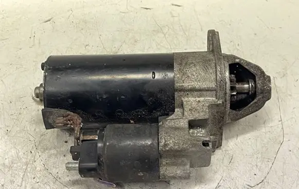 Mercedes-Benz A W168 Starter motor 0051511601 0001115008