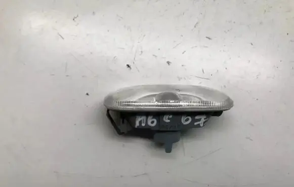Audi A6 S6 C6 4F Front fender indicator light 8E0949127