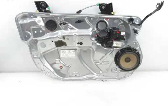Volkswagen Polo IV 9N3 Front door window regulator with motor 6Q4837755 6Y2959802A